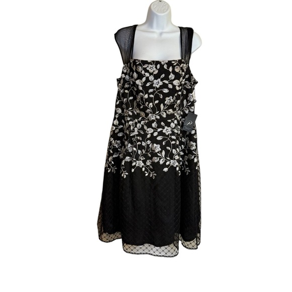 ADRIANNA PAPELL fit and flare dress. Size 16. New with tags. - Picture 1 of 5